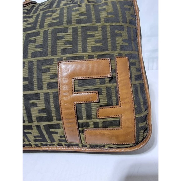 Authentic Fendi Zucca Canvas Zip Messenger Bag Brown - Picture 15 of 16